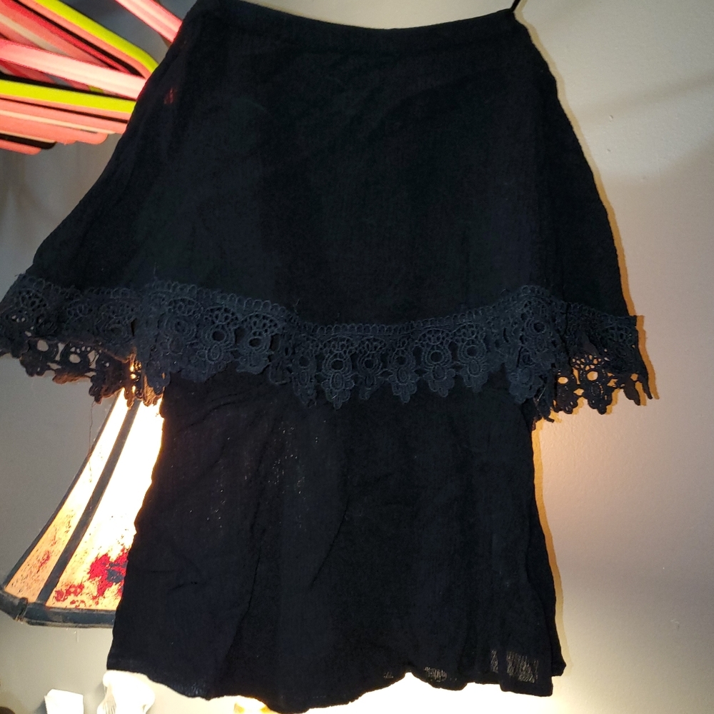 Poof! Black Off-the-Shoulder Lace Trim Top – Size Small